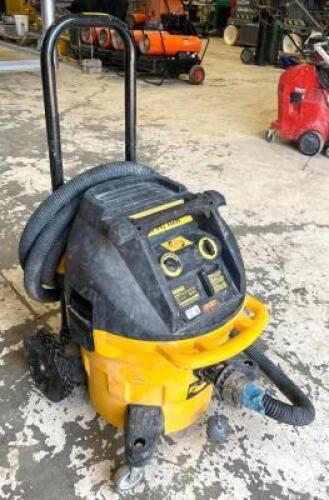 DESCRIPTION: DEWALT 10-GALLON WET/DRY DUST EXTRACTOR BRAND/MODEL: DEWALT DWV012 LOCATION: WAREHOUSE QTY: 1