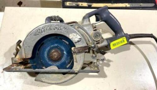 DESCRIPTION: 7-1/4" ELECTRIC WORM DRIVE SAW BRAND/MODEL: SKILSAW QTY: 1