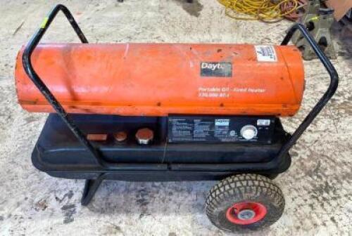 DESCRIPTION: DAYTON 120,000 BTU KEROSENE HEATER BRAND/MODEL: DAYTON 3VE50 LOCATION: WAREHOUSE QTY: 1