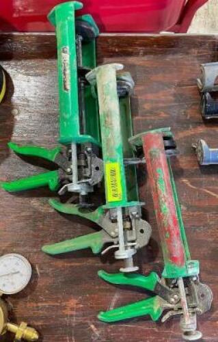 DESCRIPTION: (3) - CALK GUNS THIS LOT IS: SOLD BY THE PIECE QTY: 3