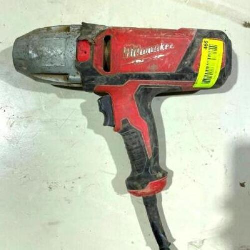 DESCRIPTION: 1/2" SQUARE PIN IMPACT WRENCH BRAND/MODEL: MILWAUKEE 9070-20 INFORMATION: DRIVE IS DAMAGED QTY: 1