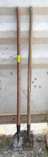 DESCRIPTION: (2) WOOD HANDLE GARDEN HOES QTY: 2