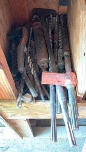 DESCRIPTION: ASSORTED MASONRY DRILL BITS AS SHOWN QTY: 1