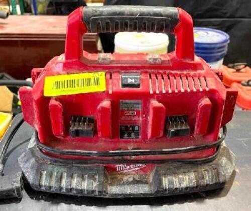 DESCRIPTION: MILWAUKEE M18 18-VOLT LITHIUM-ION 6-PORT SEQUENTIAL BATTERY CHARGER BRAND/MODEL: MILWAUKEE LOCATION: WAREHOUSE QTY: 1