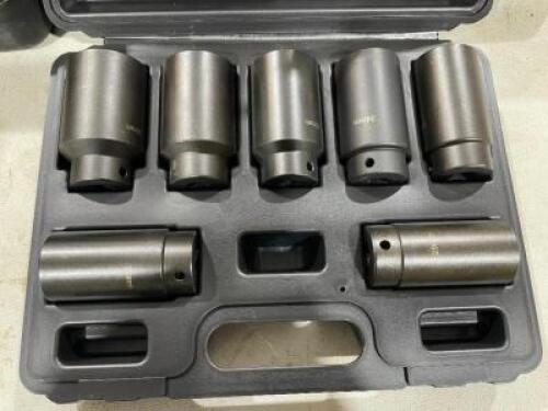 DESCRIPTION: PITTSBURGH FRONT WHEEL DRIVE AXLE LOCK-NUT SOCKET SET. BRAND/MODEL: PITTSBURGH 62842 LOCATION: SHOP QTY: 1