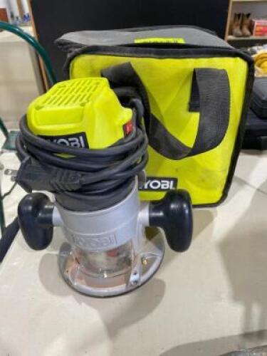 DESCRIPTION: RYOBI 8.5 AMP FIXED BASED ROUTER W/ CASE. BRAND/MODEL: RYOBI R163G LOCATION: SHOP QTY: 1