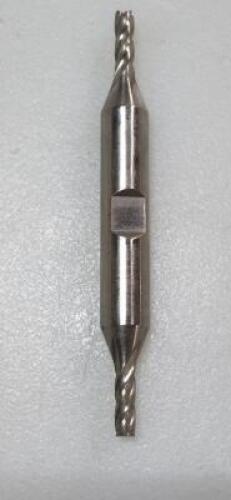 DESCRIPTION: (1) HSS DOUBLE END SQ END MILL BRAND/MODEL: VC 01705102 RETAIL$: 27.90 EA SIZE: 5/32" 7/16" LOC 3/8" SD QTY: 1