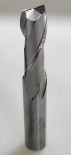 DESCRIPTION: (4) SOLID CARBIDE SQ END MILL BRAND/MODEL: HERTEL 88247838 RETAIL$: $ 29.21 EA SIZE: 3/8" 1"LOC QTY: 4