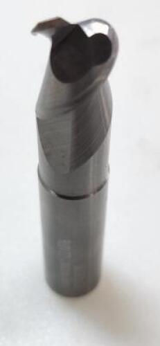 DESCRIPTION: (3) HIGH PERFORMANCE CARBIDE SQ.END MILLL BRAND/MODEL: DATA FLUTE HSM20500 .160R RETAIL$: $89,86 SIZE: 1/2" DIAM 3.4" LOC QTY: 3