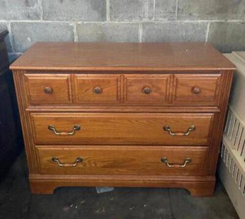 BEDROOM DRESSER