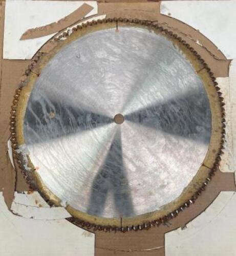 CARBIDE TIPPED CIRCULAR SAW BLADE