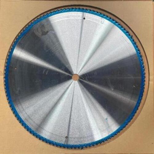 CARBIDE TIPPED CIRCULAR SAW BLADE