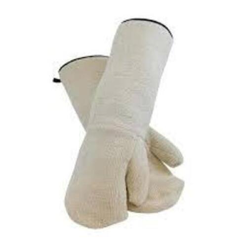 DESCRIPTION: (5) PAIRS OF TERRY CLOTH OVEN MITTS BRAND/MODEL: BAKERS MITTS #42-857 INFORMATION: OFF WHITE RETAIL$: $108.59 A PAIR QTY: 5