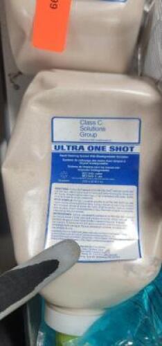 DESCRIPTION: (2) GLASS C SOLUTIONS ULTRA ONE SHOT HAND CLEANER REFILL BRAND/MODEL: GLASS C SOLUTIONS/BD1540 INFORMATION: BIODEGRADABLE SCRUBBING HAND