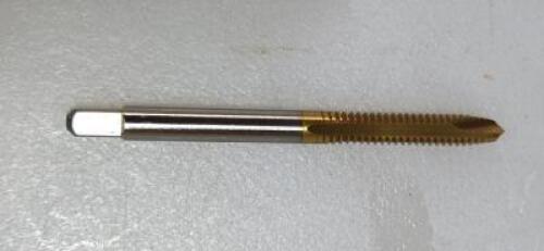 DESCRIPTION: (10) HSS SPIRAL POINT TAPS BRAND/MODEL: HERTEL 41113606 RETAIL$: $11.77 EA SIZE: #10-24 UNC QTY: 10
