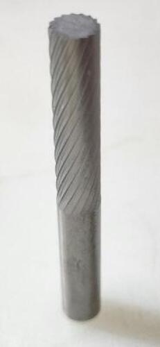 DESCRIPTION: (1) SOLID CARBIDE CYLINDRICAL BURR BRAND/MODEL: ATRAX 07588379 RETAIL$: 32.62 SIZE: 1/4" CUT 1"LOC QTY: 1