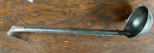 DESCRIPTION: (9) 2 OZ STAINLESS LADLES SIZE 2 OZ LOCATION: BAY 6 THIS LOT IS: SOLD BY THE PIECE QTY: 9