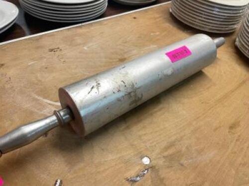 DESCRIPTION: 15" ALUMINUM ROLLING PIN LOCATION: BAY 6 QTY: 1