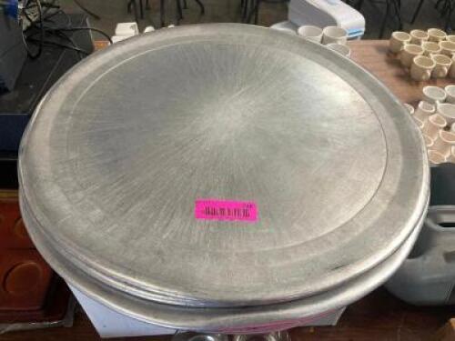 DESCRIPTION: (6) 22" PIZZA PANS SIZE 22" LOCATION: BAY 6 THIS LOT IS: SOLD BY THE PIECE QTY: 6