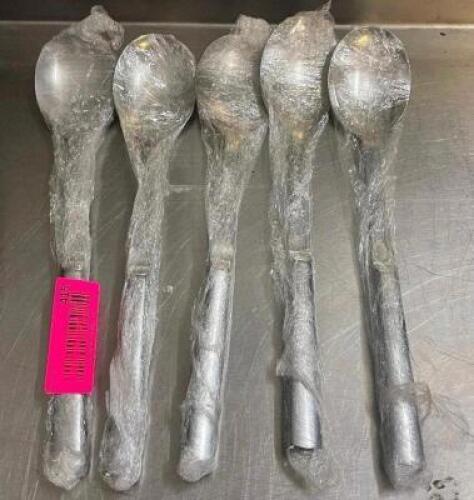 DESCRIPTION: (5) CHAFFER SERVING SPOONS LOCATION: BAY 6 THIS LOT IS: SOLD BY THE PIECE QTY: 5