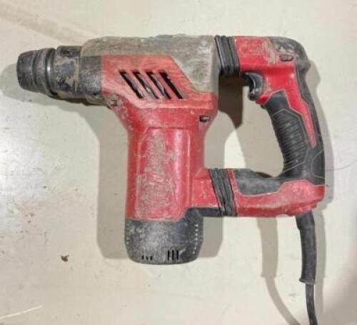 DESCRIPTION: 1/2" ELECTRIC HAMMER DRILL BRAND/MODEL: MILWAUKEE LOCATION: WAREHOUSE QTY: 1
