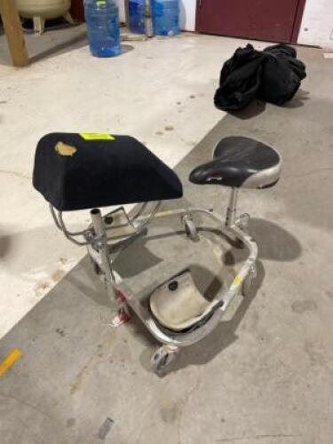 ROLLABOUT KNEE LEANER CART