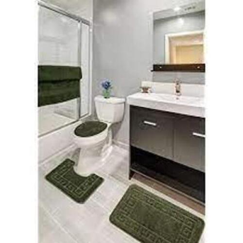 DESCRIPTION: (1) SET OF (3) BATHROOM MATS BRAND/MODEL: CINDY COLLECTION INFORMATION: GREEN RETAIL$: $34.99 TOTAL SIZE: 18" X 30", 18" X 18", 18" X 19"