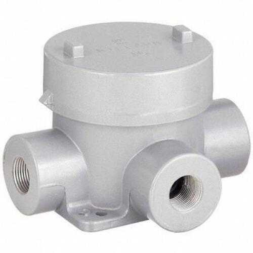 DESCRIPTION: (1) CONDUIT OUTLET BODY BRAND/MODEL: HUBBELL KILLARK #2NVL4 INFORMATION: WHITE RETAIL$: $141.51 EA QTY: 1