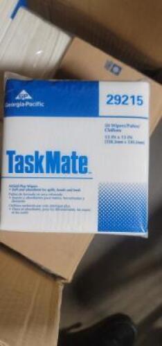 DESCRIPTION: (1) CASE OF (15) DISPOSABLE TOWELS BRAND/MODEL: GEORGIA PACIFIC TASK MATE #29215 RETAIL$: $125.00 EA SIZE: 11X13 QTY: 1