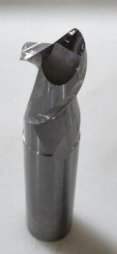 DESCRIPTION: (2) SOLID CARBIDE END MILL BRAND/MODEL: DATA FLUTE HSM21000 .090 RAD RETAIL$: 169.99 SIZE: 1" x 5" QTY: 2