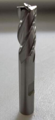 DESCRIPTION: (1) HSS SQ END MILL BRAND/MODEL: HERTEL 41117946 RETAIL$: 36.7 SIZE: 13/32" 1" LOC 3.8"SD QTY: 1