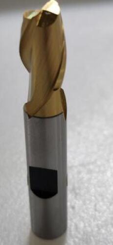 DESCRIPTION: (1) HSS SQ END MILL BRAND/MODEL: HERTEL 41119744 RETAIL$: $ 19.84 EA SIZE: 3/8" DIA 9/16" LOC QTY: 1