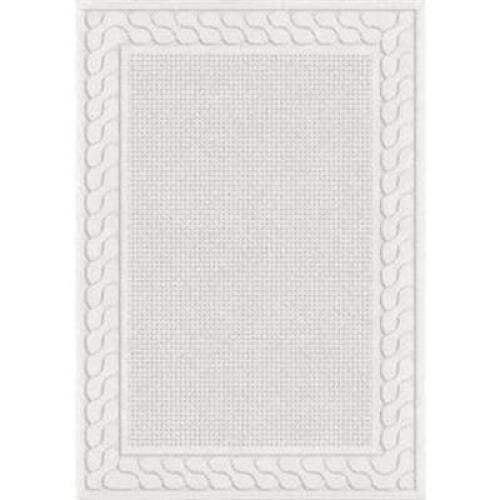 DESCRIPTION: (1) PICKET FENCES AREA RUG BRAND/MODEL: MY TEXAS HOUSE INFORMATION: INDOOR/OUTDOOR RETAIL$: $240.99 SIZE: 5'2" X 7'6" QTY: 1