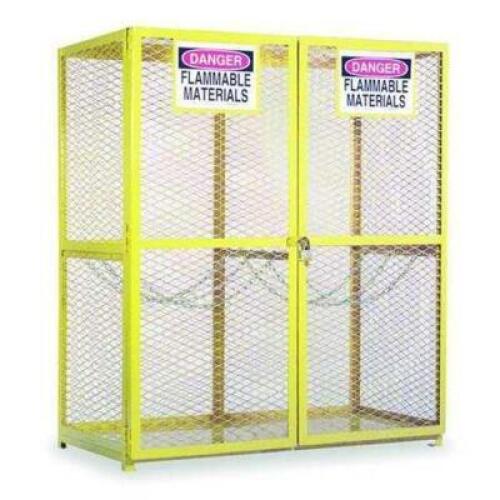 DESCRIPTION: (1) GAS CYLINDER CABINET BRAND/MODEL: DURHAM MFG RETAIL$: $975.73 SIZE: APPROX 60" W X 72"T X 30 1/2"D QTY: 1