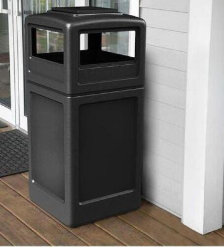 DESCRIPTION: (1) DOME LID TRASHCAN W/ASHTRAY BRAND/MODEL: COMMERCIAL ZONE INFORMATION: 42 GALLON RETAIL$: $214.56 SIZE: APPROX 18 1/2" X 18 1/2" X 41