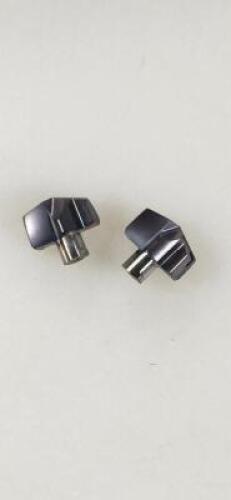 DESCRIPTION: (8) DRILL MEISTER PILOT DRILL HEAD BRAND/MODEL: TUNGALOY 6363018 INFORMATION: 2 PER PACK RETAIL$: $ 86.26 PER INSERT QTY: 8