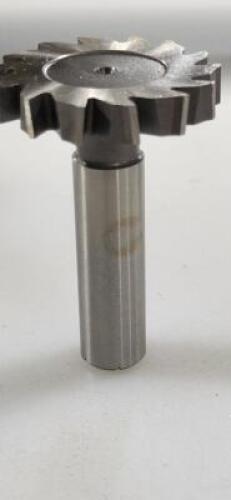 DESCRIPTION: (1) STAGGERED TOOTH WOODRUFF KEYSEAT CUTTER BRAND/MODEL: MOON STKY1025 RETAIL$: 94.51 SIZE: 1-1/2" CUT DIA, 1/4" CUT WIDTH, 1/2" SD QTY: