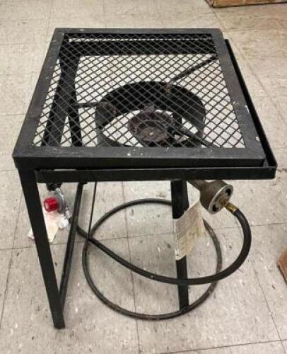 DESCRIPTION: MULTI-PURPOSE PORTABLE PROPANE OUTDOOR COOKER BRAND/MODEL: KING KOOKER LOCATION: SHOWROOM 1 QTY: 1