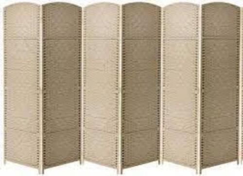 DESCRIPTION: 6-PANEL ROOM DIVIDER- BEIGE BRAND/MODEL: SORBUS RETAIL$: $122.99 SIZE: 96" X 69" LOCATION: SHOWROOM 1 QTY: 1