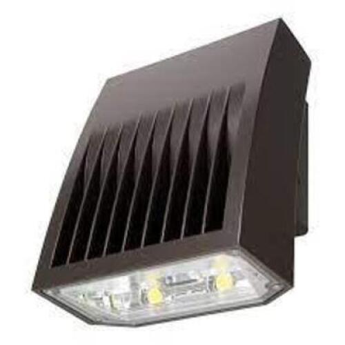 DESCRIPTION: (1) WALL PACK PROJECTOR LIGHT BRAND/MODEL: CROSSTOUR MAXX RETAIL$: $245.55 EA SIZE: 58W QTY: 1