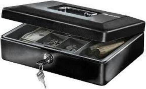 DESCRIPTION (1) DELUXE MEDIUM CASH BOX BRAND/MODEL SENTRY SAFE #CB-12 ADDITIONAL INFORMATION RETAILS FOR FOR $17.99 SIZE 3.4" X 11.7" W X 9.0" D THIS