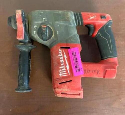 DESCRIPTION: MILWAUKEE 1" SDS PLUS ROTARY HAMMER BRAND/MODEL: MILWAUKEE LOCATION: SHOWROOM 2 QTY: 1