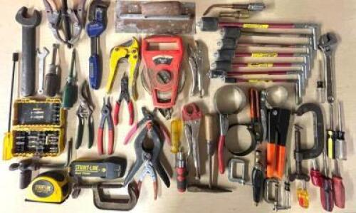 DESCRIPTION: CONTENTS OF TABLE (ASSORTED HAND TOOLS AS SHOWN (TOOL BACK INCLUDED) LOCATION: SHOWROOM #2 QTY: 1