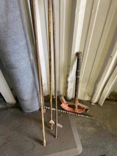 DESCRIPTION: (1) LOT OF ASSORTED WATER SHUT OFF TOOLS. LOCATION: BREEZE WAY THIS LOT IS: ONE MONEY QTY: 1