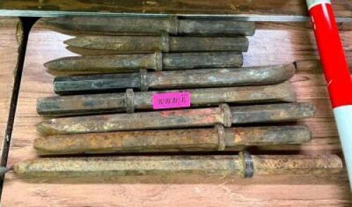 DESCRIPTION: (8) ASSORTED DEMO HAMMER BITS LOCATION: SHOWROOM 2 QTY: 8