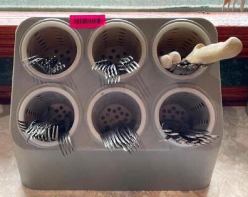 UTENSIL ORGANIZER