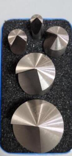 DESCRIPTION: (1) HSS (5) PIECE COUNTERSINK SET BRAND/MODEL: VC 02451011 RETAIL$: 94.09 SIZE: 1/4" TO 1" HEAD 1/4 TO 1/2" SD QTY: 1