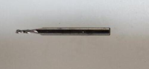 DESCRIPTION: (1) SoLID CARBIDE SQ END MILL BRAND/MODEL: KENNAMETAl 1273183 RETAIL$: $65.79 EA SIZE: 6MM QTY: 1