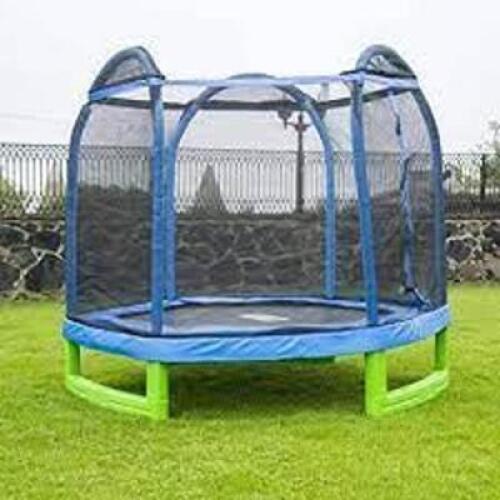 DESCRIPTION: (1) TRAMPOLINE HEXAGON WITH FLASHLIGHT ZONE BRAND/MODEL: BOUNCE PRO RETAIL$: $109.00 SIZE: 7 FT QTY: 1