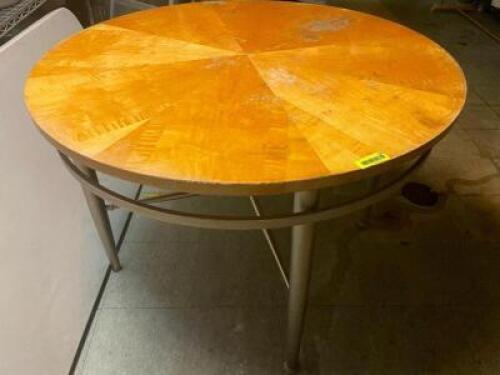 DESCRIPTION: 44" ROUND WOODEN TOP DINING ROOM TABLE SIZE 44" ROUND LOCATION: BASEMENT QTY: 1